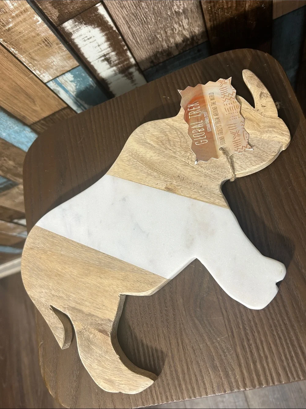 Wooden Rhino cutting board in Natural Wood & marble